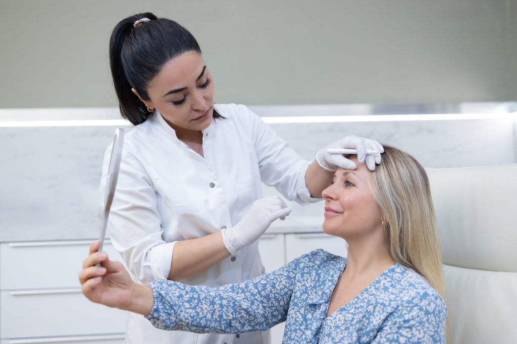 Beauty Praxis Dr. Azadegan Mehrnoush Portraits-28